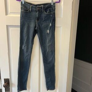 Levi’s 711 Skinny Jeans